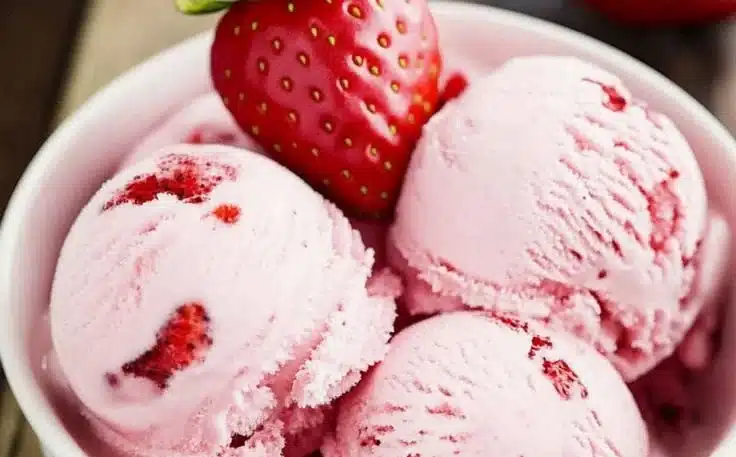 Fresh Strawberry Ice Cream