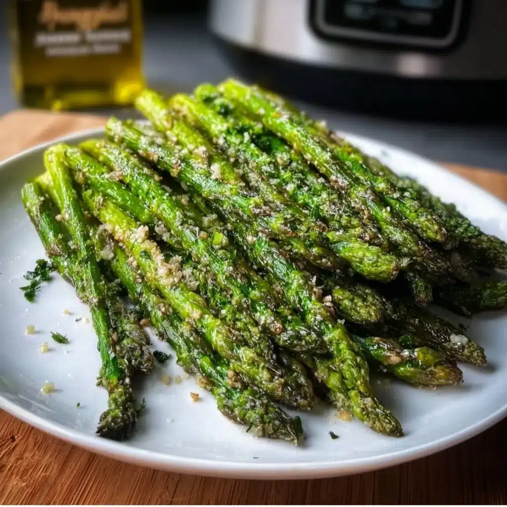15-Minute Air Fryer Garlic Butter Asparagus – Irresistible Crunch!